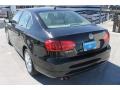 Black - Jetta SE Sedan Photo No. 7