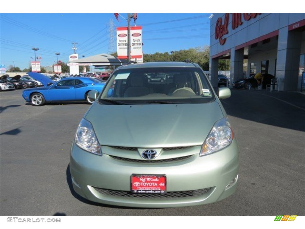 2006 Sienna XLE - Silver Pine Mica / Stone Gray photo #2