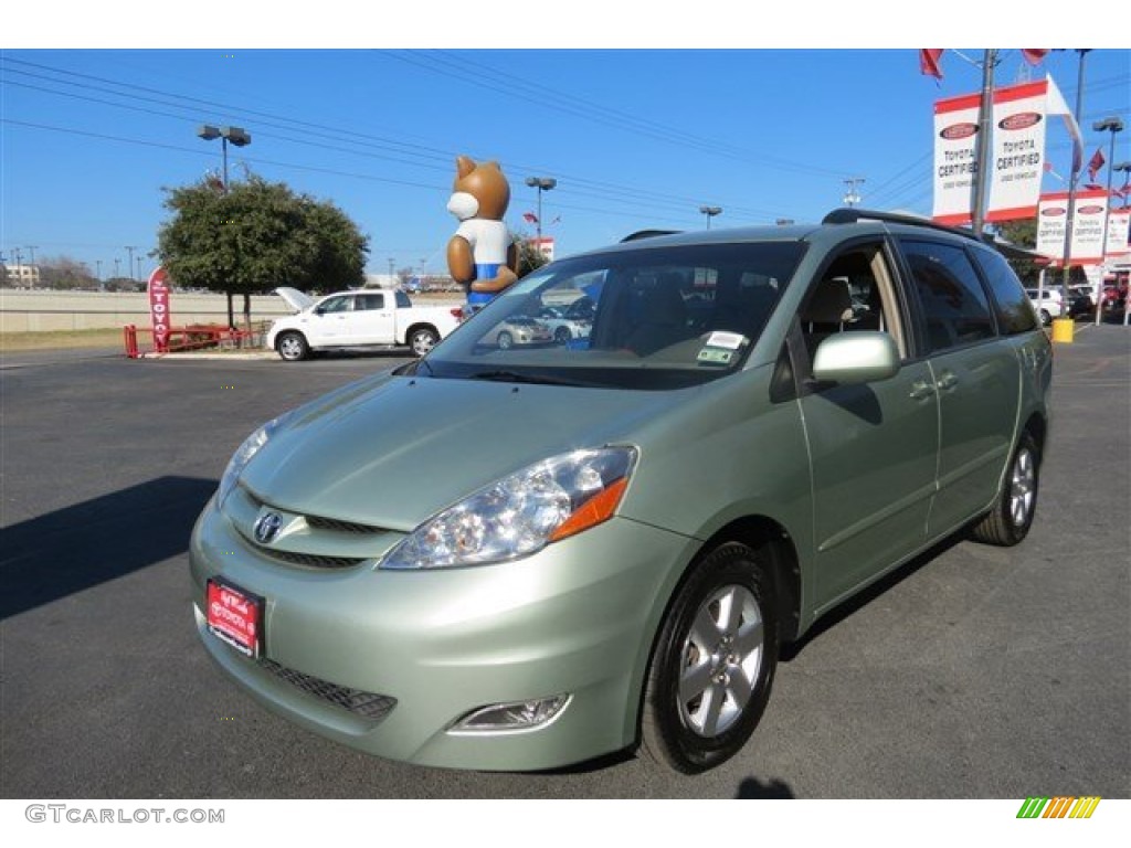2006 Sienna XLE - Silver Pine Mica / Stone Gray photo #3
