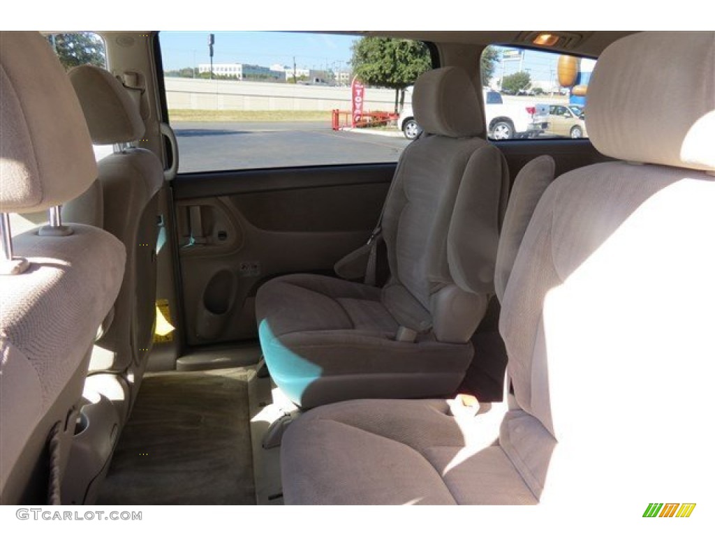 2006 Sienna XLE - Silver Pine Mica / Stone Gray photo #12
