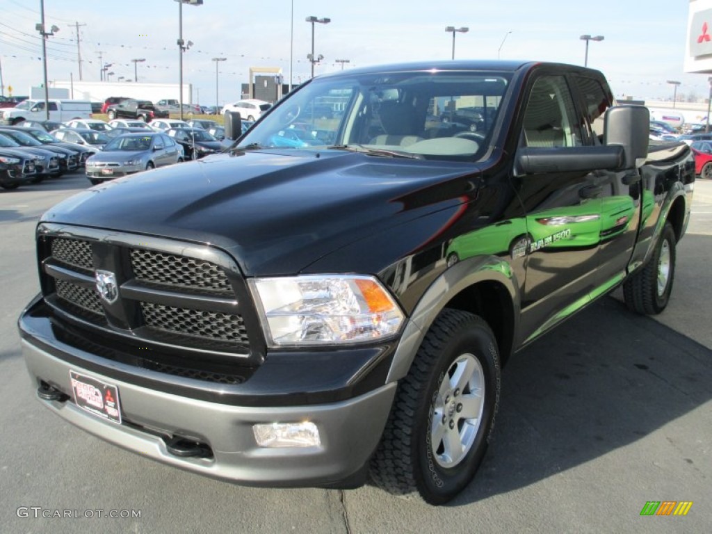 2011 Ram 1500 SLT Outdoorsman Quad Cab 4x4 - Brilliant Black Crystal Pearl / Dark Slate Gray/Medium Graystone photo #3