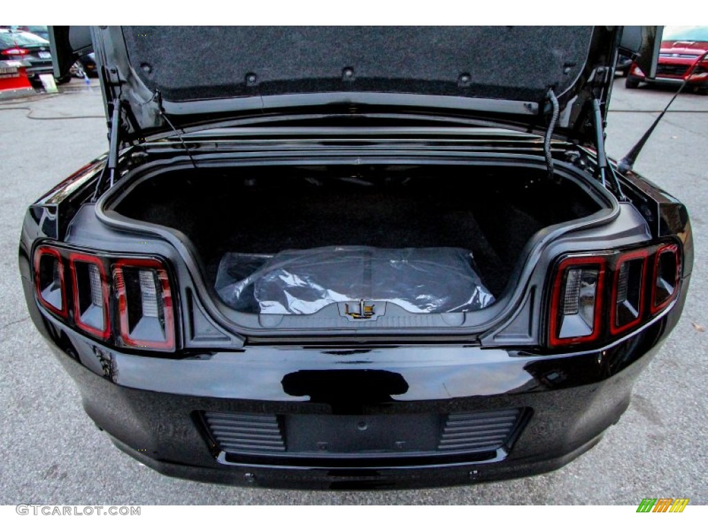 2013 Ford Mustang GT Premium Convertible Trunk Photos