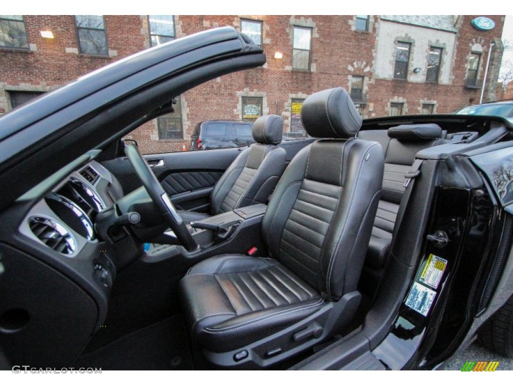 2013 Ford Mustang GT Premium Convertible Front Seat Photo #89940336