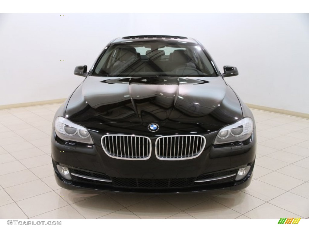 2013 5 Series 528i xDrive Sedan - Jet Black / Black photo #2