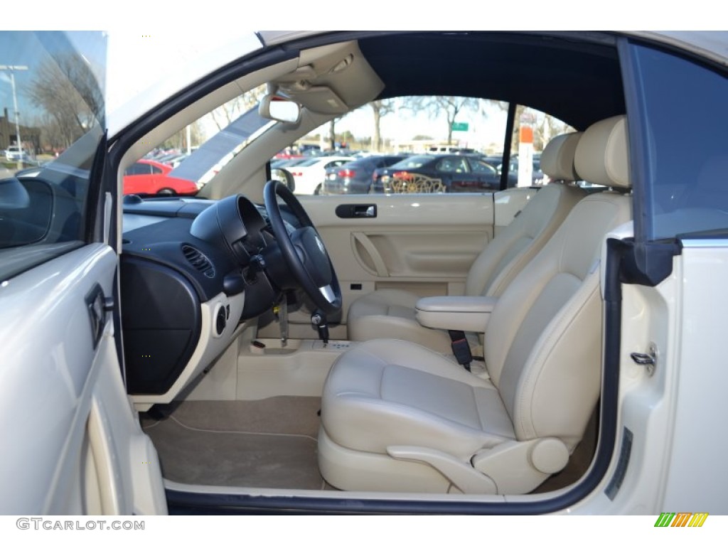 Cream Interior 2009 Volkswagen New Beetle 2.5 Convertible Photo #89945194