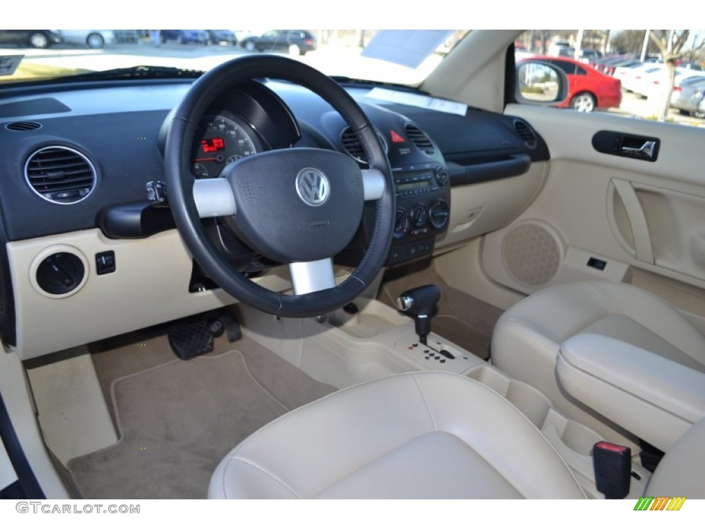 Cream Interior 2009 Volkswagen New Beetle 2.5 Convertible Photo #89945250