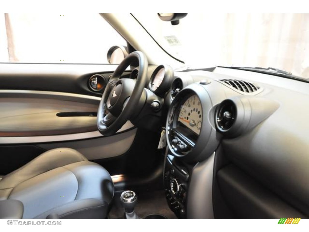 2013 Cooper Paceman - Absolute Black / Carbon Black photo #11