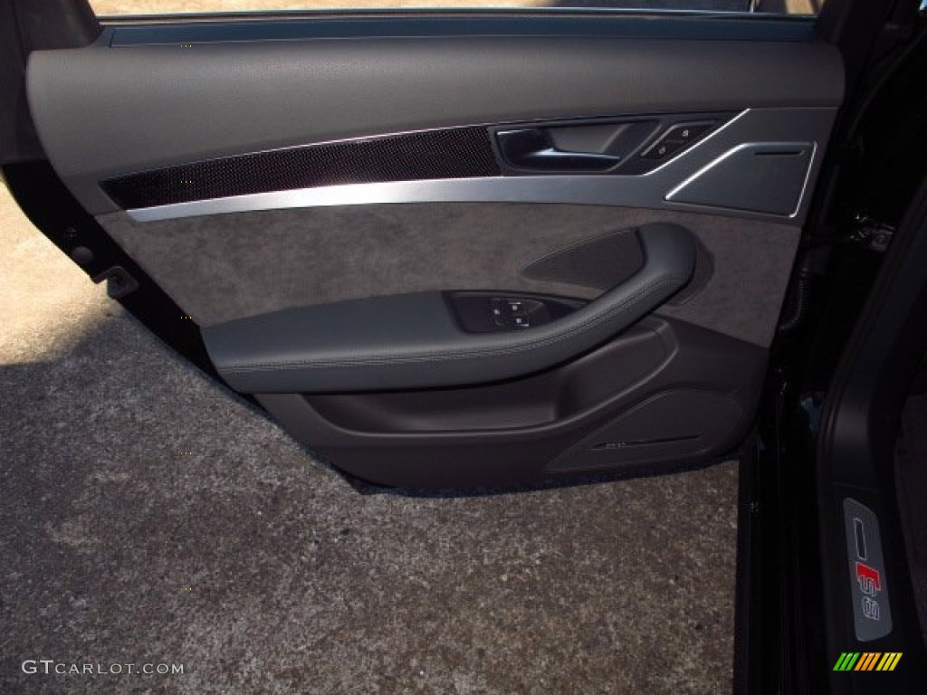 2014 Audi S8 quattro S Door Panel Photos