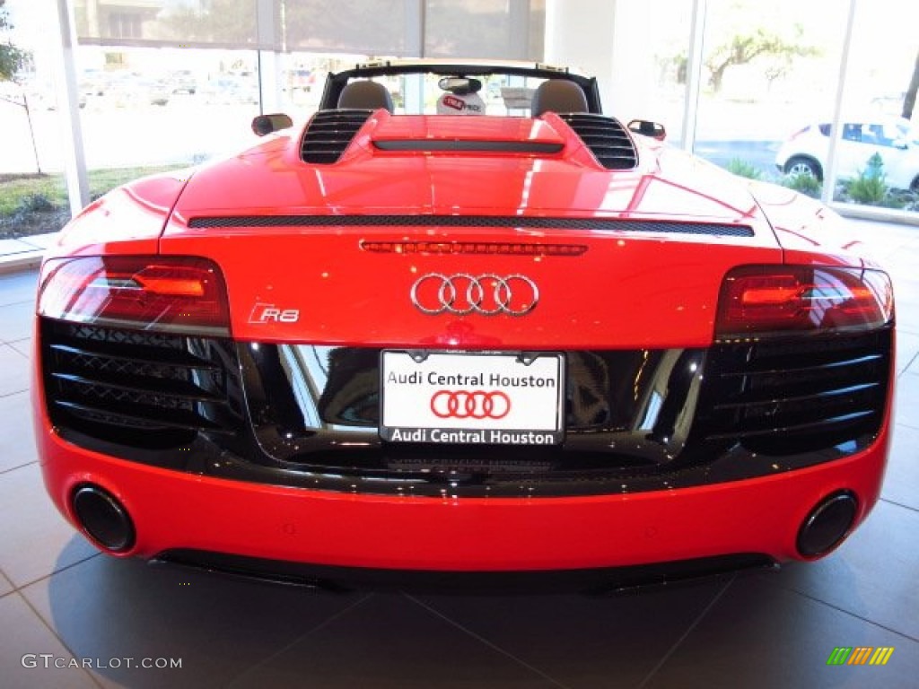 2014 R8 Spyder V10 - Brilliant Red / Black photo #3