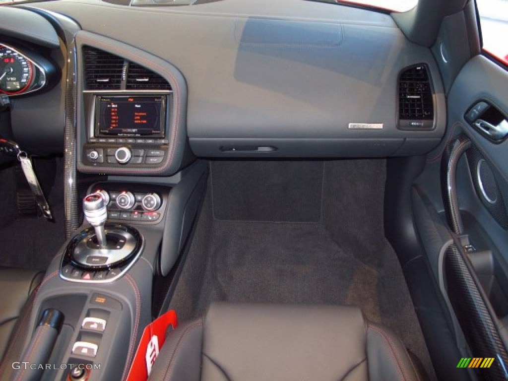 2014 Audi R8 Spyder V10 Black Dashboard Photo #89955639