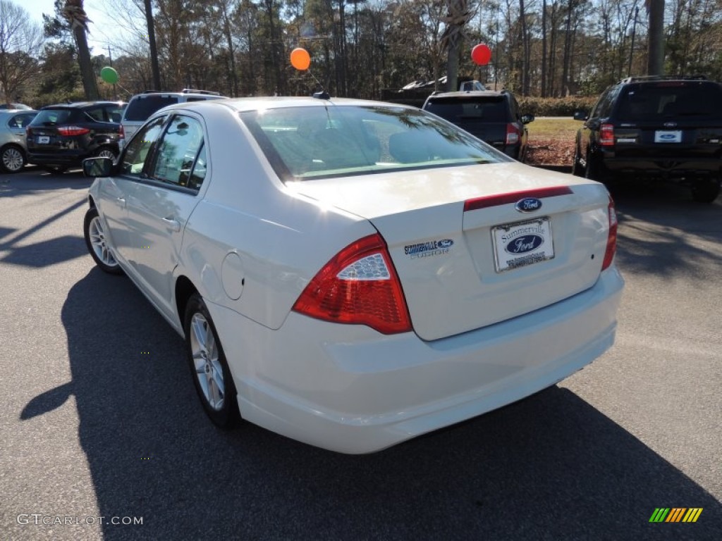 2011 Fusion S - White Suede / Medium Light Stone photo #14