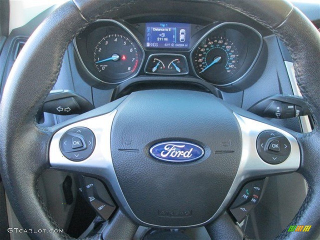 2012 Focus SEL 5-Door - Oxford White / Stone photo #21