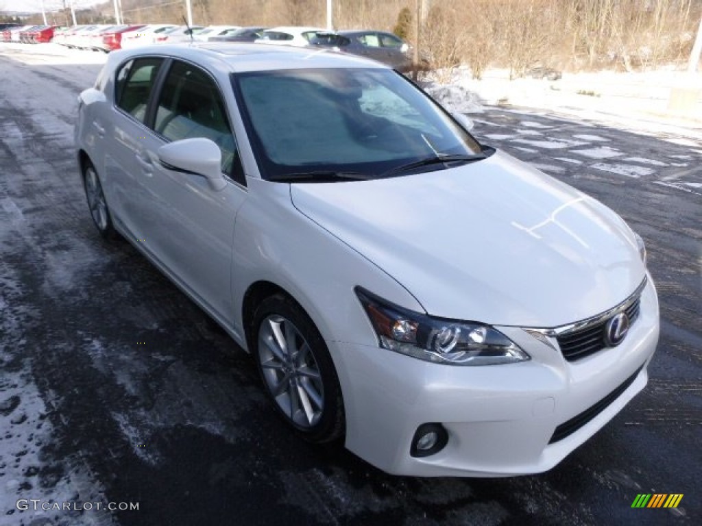 2013 CT 200h Hybrid - Ultra White / Black photo #4