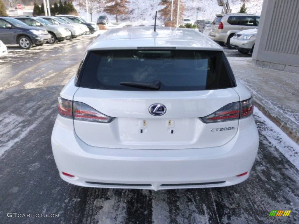 2013 CT 200h Hybrid - Ultra White / Black photo #6