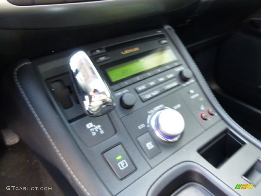 2013 CT 200h Hybrid - Ultra White / Black photo #15