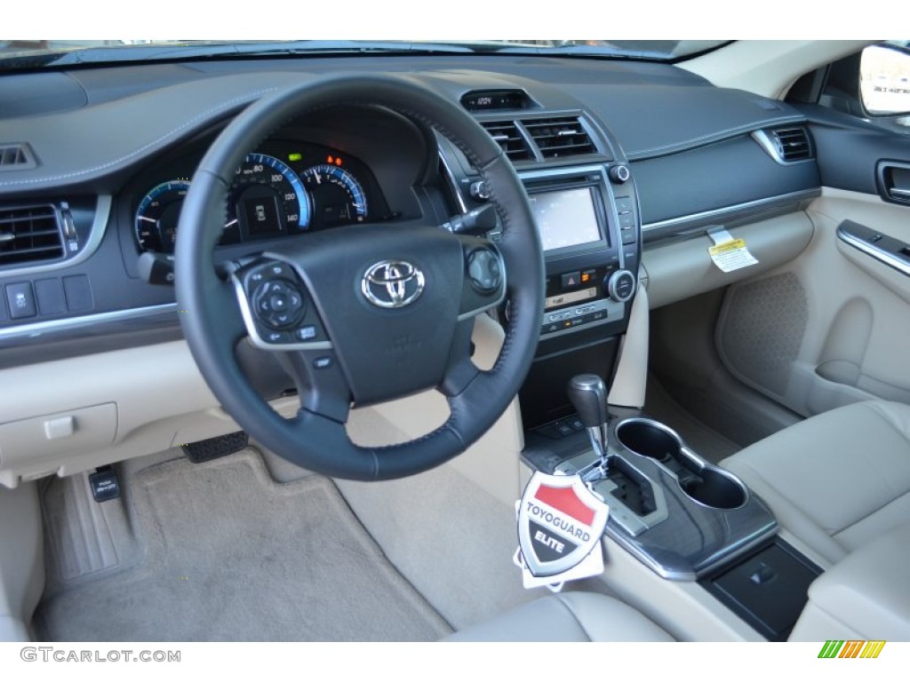 2014 Camry Hybrid XLE - Cypress Pearl / Ivory photo #6