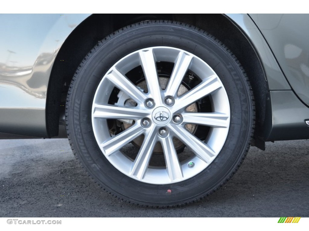 2014 Camry Hybrid XLE - Cypress Pearl / Ivory photo #9
