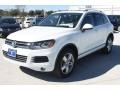 Pure White - Touareg TDI Lux 4Motion Photo No. 3