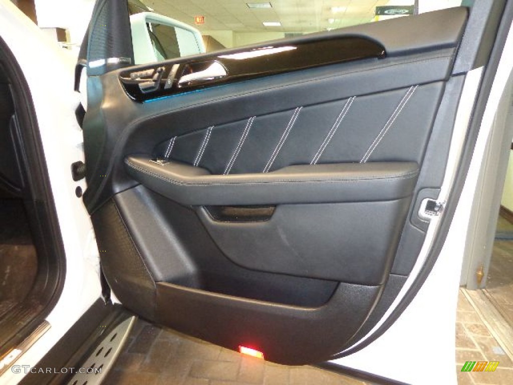 2013 Mercedes-Benz ML 63 AMG 4Matic Black Door Panel Photo #89972392
