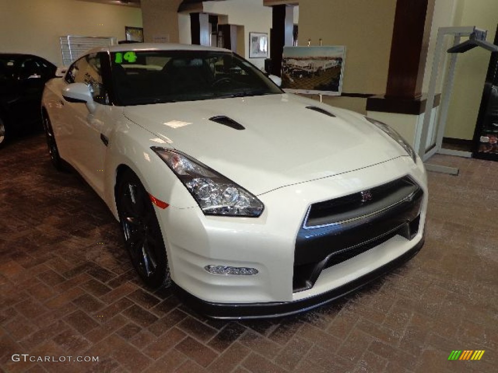 2014 GT-R Premium - Pearl White / Black Leather/Synthetic Suede photo #1