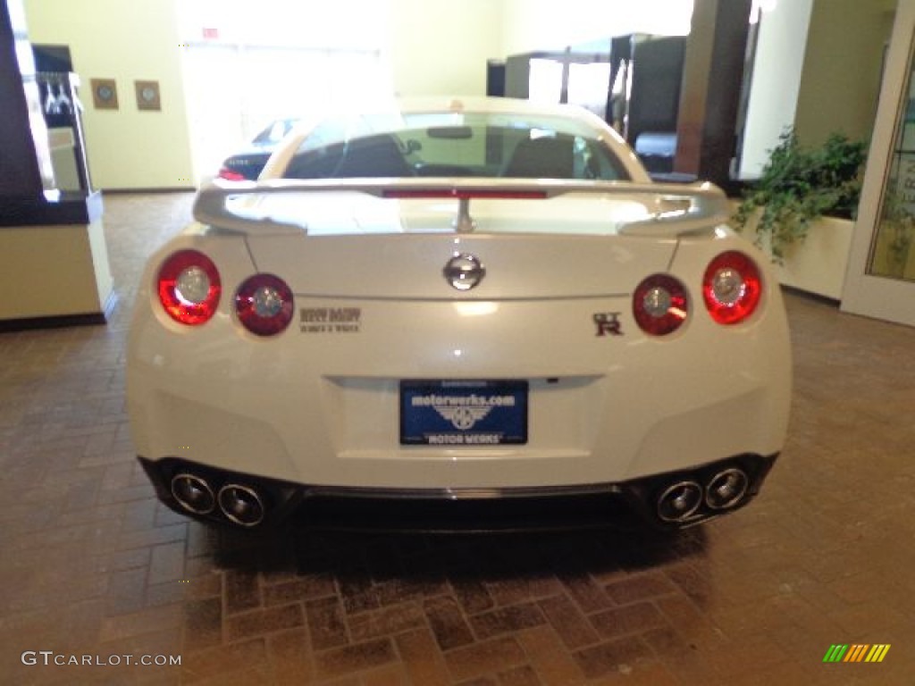 2014 GT-R Premium - Pearl White / Black Leather/Synthetic Suede photo #6