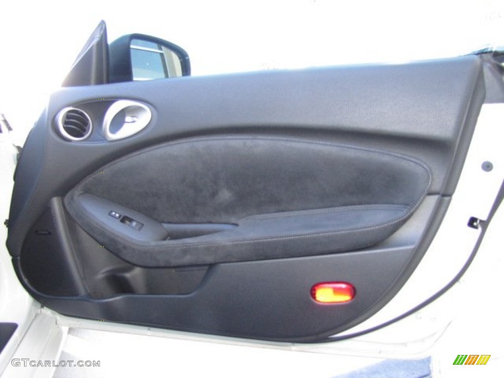 2009 Nissan 370Z Sport Touring Coupe Black Leather Door Panel Photo #89974746
