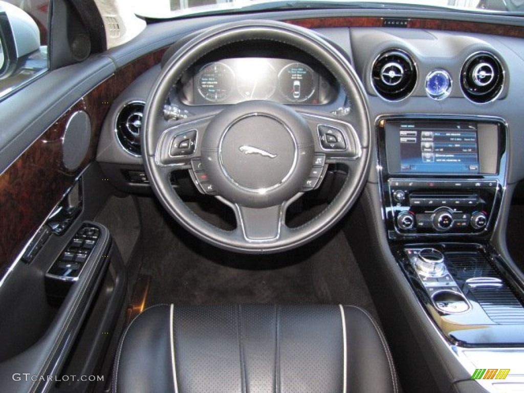 2011 XJ XJL - Liquid Silver Metallic / Jet Black/Ivory photo #13