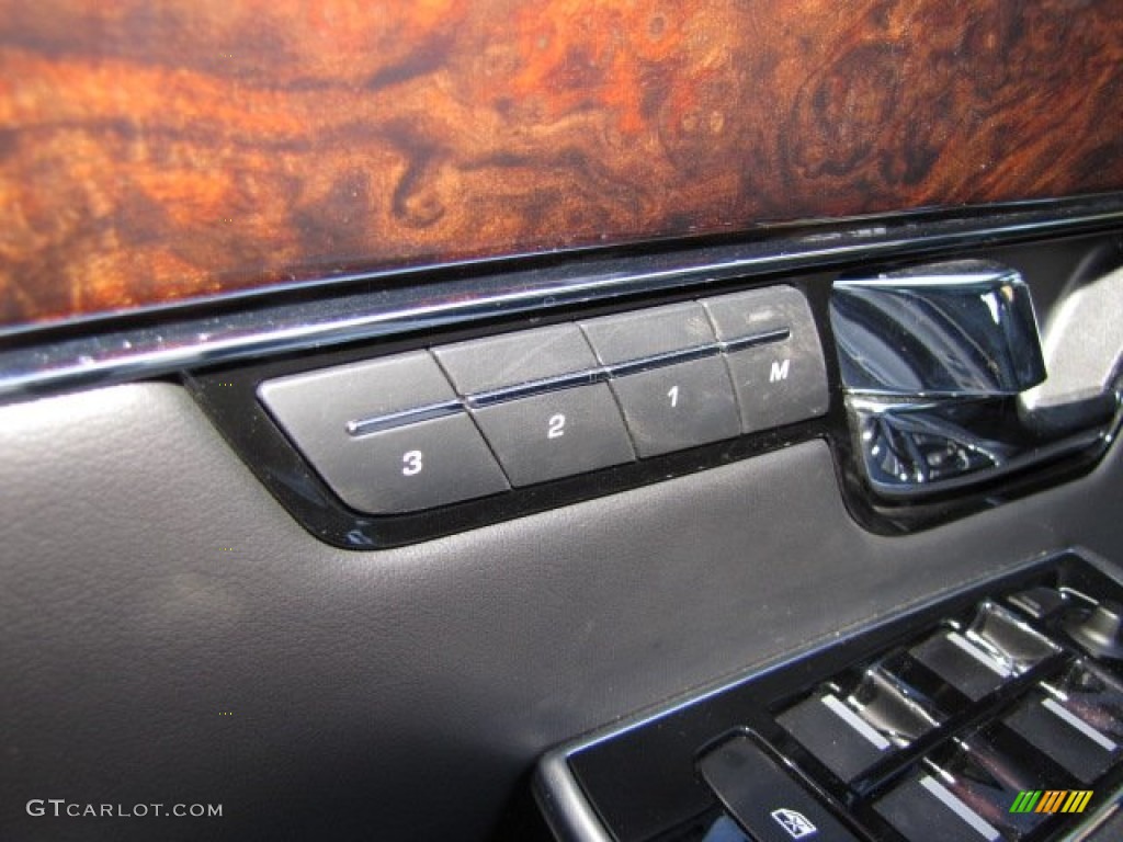 2011 XJ XJL - Liquid Silver Metallic / Jet Black/Ivory photo #46