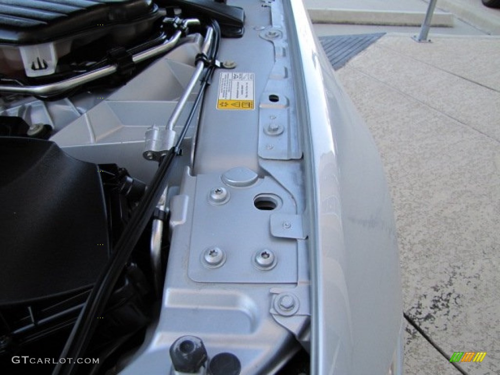 2011 XJ XJL - Liquid Silver Metallic / Jet Black/Ivory photo #56