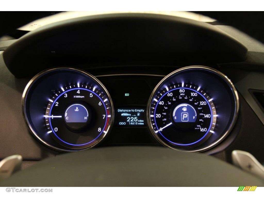 2011 Hyundai Sonata SE Gauges Photos