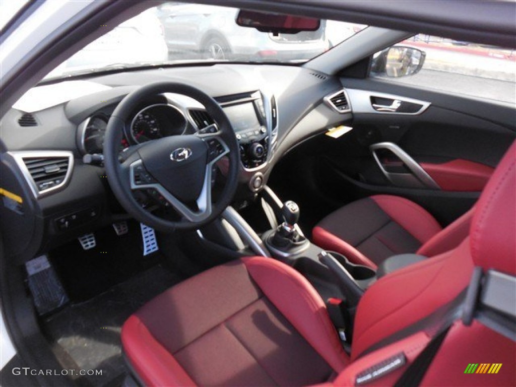 Black/Red Interior 2014 Hyundai Veloster Standard Veloster Model Photo #89981318