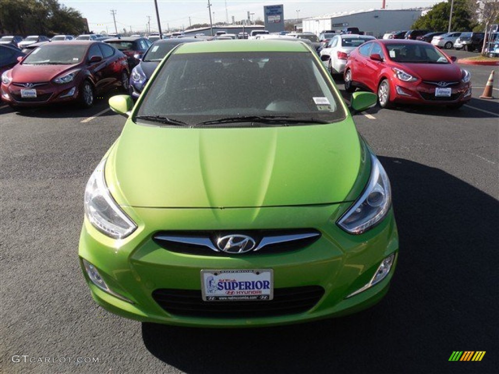 2014 Accent SE 5 Door - Electrolyte Green / Black photo #2