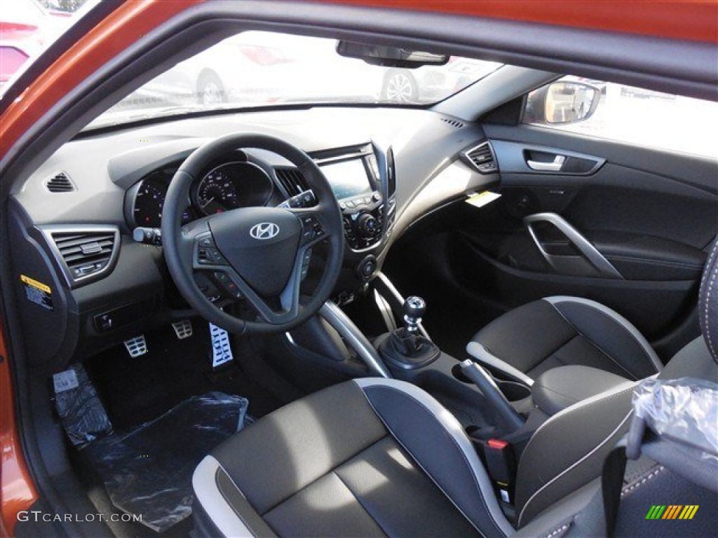 Black Interior 2014 Hyundai Veloster Turbo Photo #89984213