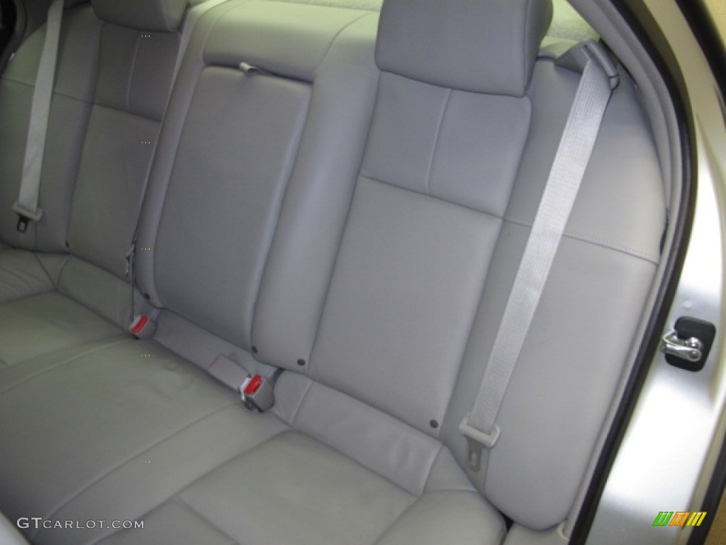 2009 STS 4 V6 AWD - Radiant Silver / Light Gray photo #17