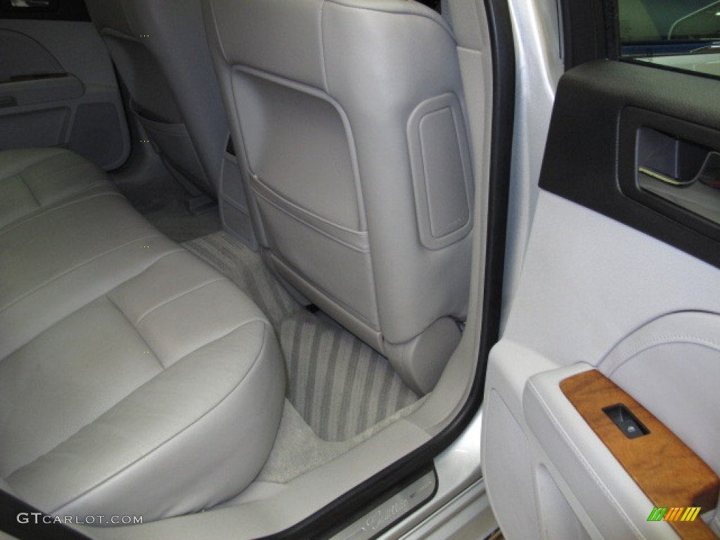 2009 STS 4 V6 AWD - Radiant Silver / Light Gray photo #18