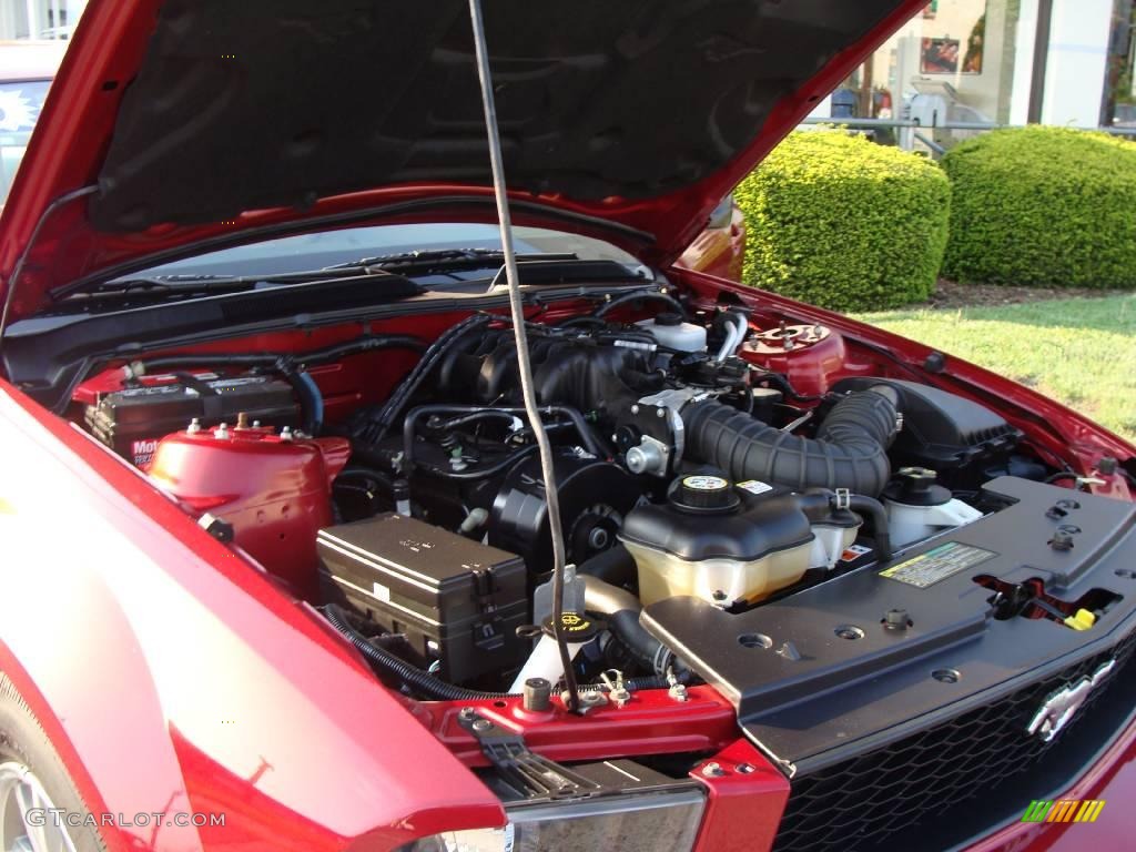 2005 Mustang V6 Deluxe Coupe - Redfire Metallic / Medium Parchment photo #24