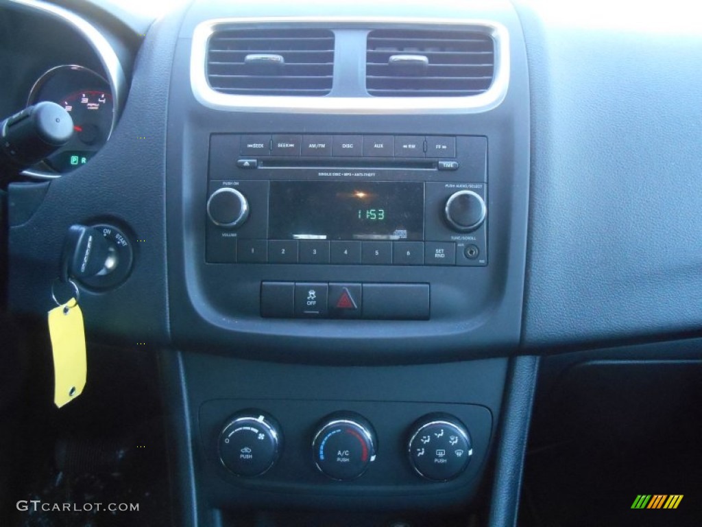 2013 Avenger SE - Black / Black photo #20