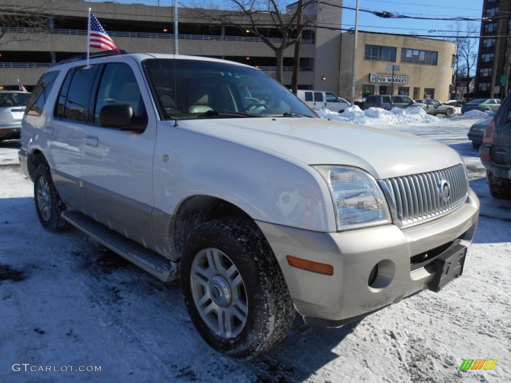 2004 Mountaineer V8 AWD - Oxford White / Medium Dark Parchment photo #1