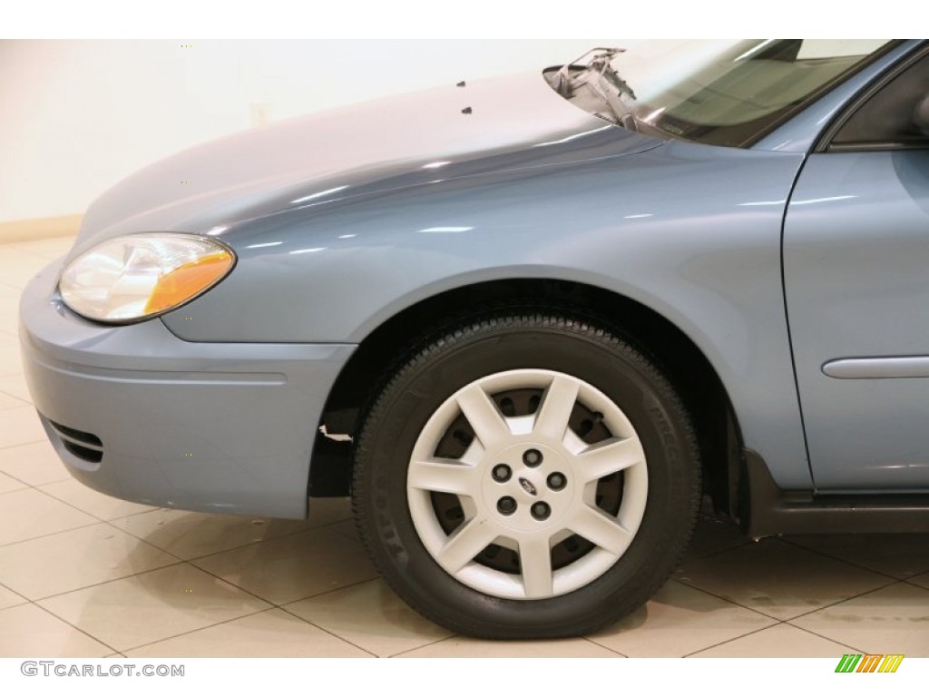 2006 Ford Taurus SE Wheel Photo #89999441