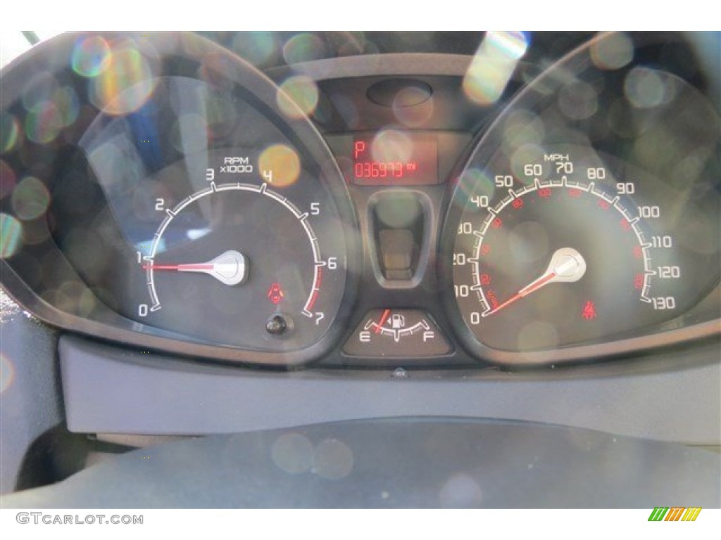 2011 Fiesta S Sedan - Blue Flame Metallic / Light Stone/Charcoal Black Cloth photo #17