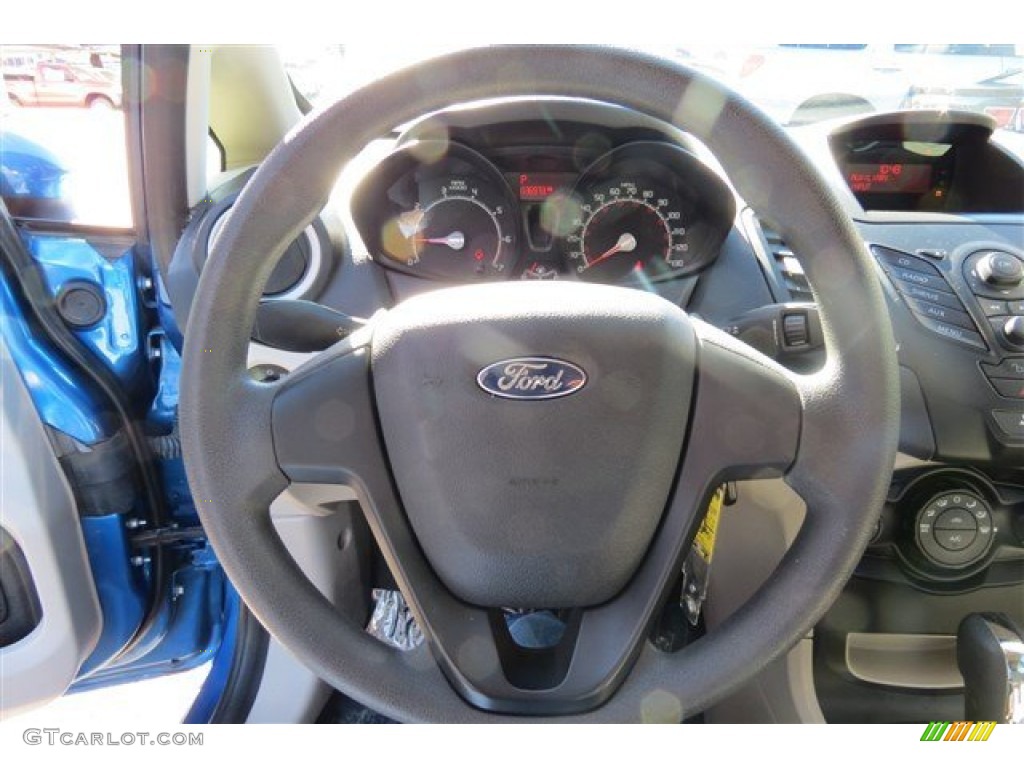 2011 Fiesta S Sedan - Blue Flame Metallic / Light Stone/Charcoal Black Cloth photo #18