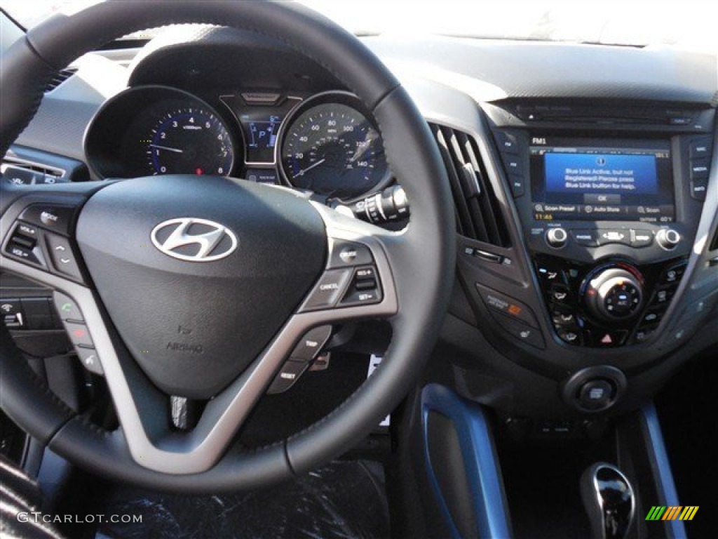 2014 Hyundai Veloster Turbo Dashboard Photos