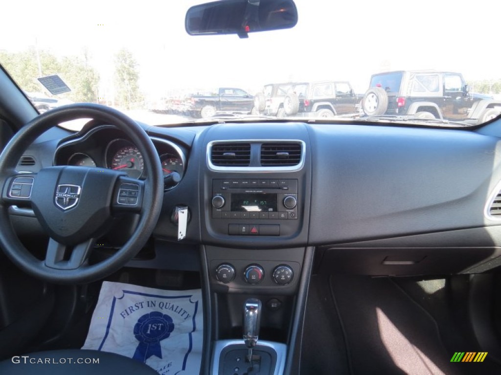 2013 Avenger SE - New Bright White / Black photo #17