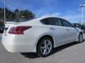 Pearl White - Altima 2.5 SV Photo No. 4