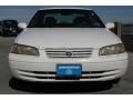 1999 Super White Toyota Camry LE  photo #2