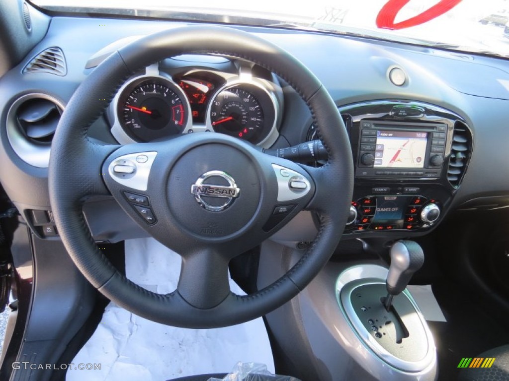 2014 Juke SV - Bordeaux Black / Black photo #11