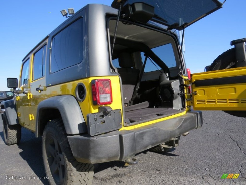 2011 Wrangler Unlimited Sport 4x4 - Detonator Yellow / Black photo #16
