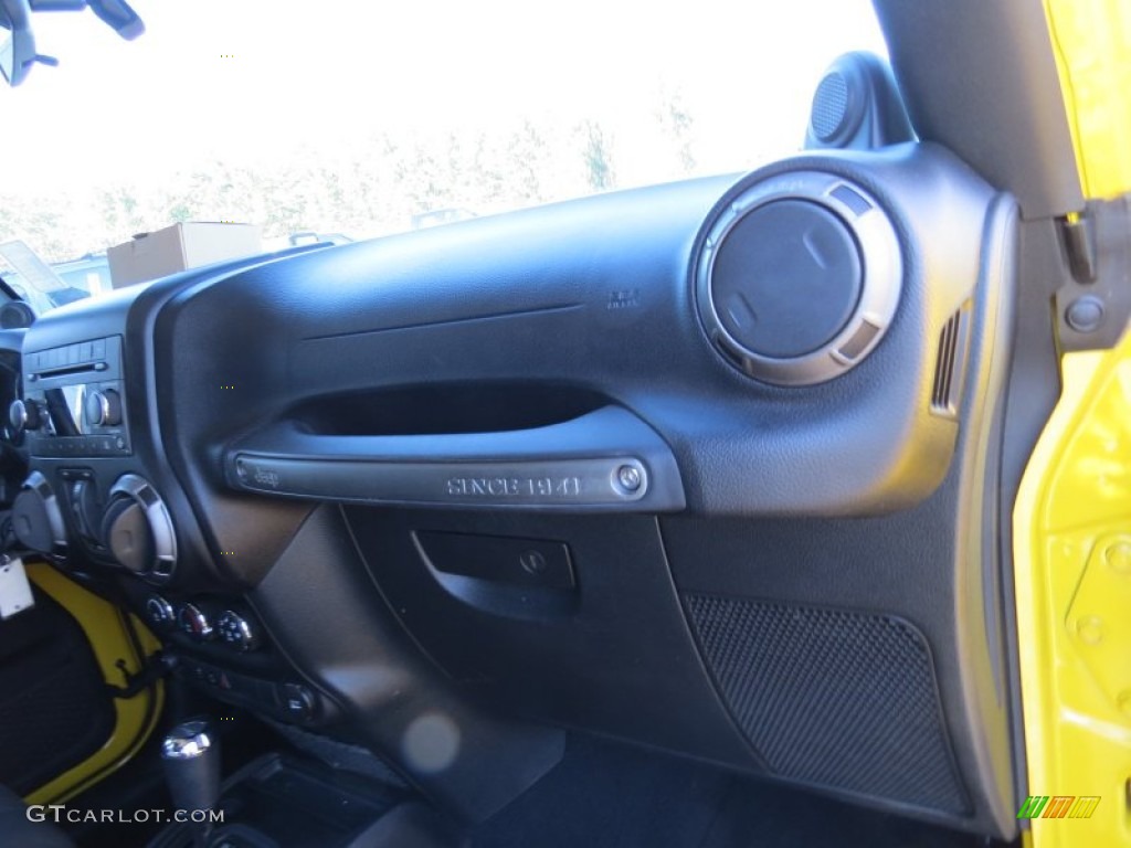 2011 Wrangler Unlimited Sport 4x4 - Detonator Yellow / Black photo #19