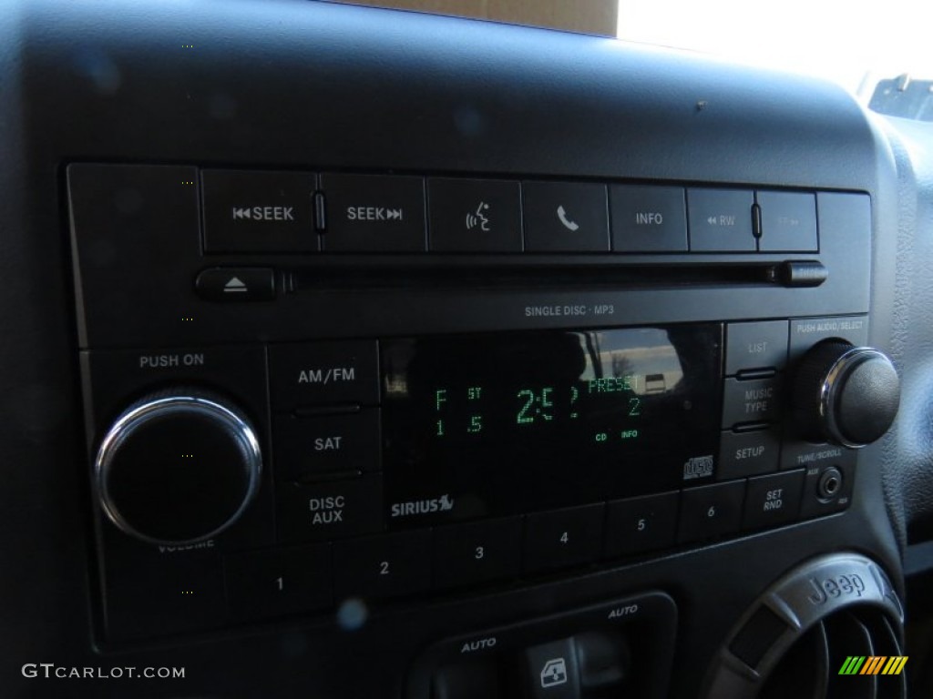 2011 Wrangler Unlimited Sport 4x4 - Detonator Yellow / Black photo #22