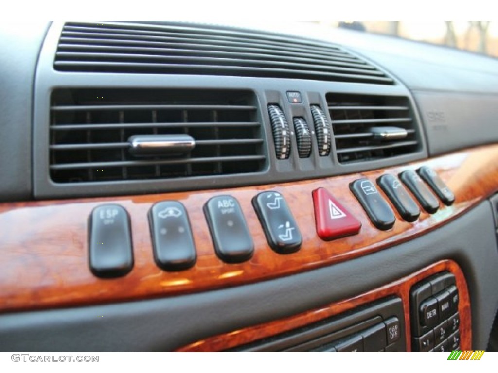 2002 Mercedes-Benz S 600 Sedan Controls Photo #90011018